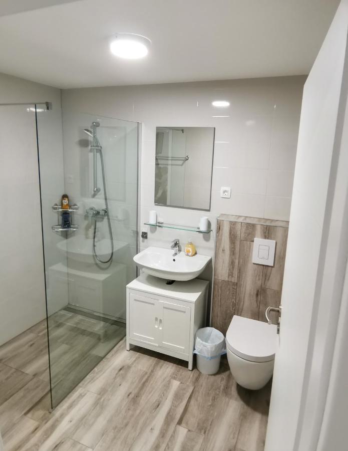 Hostel Postaja Руше Экстерьер фото